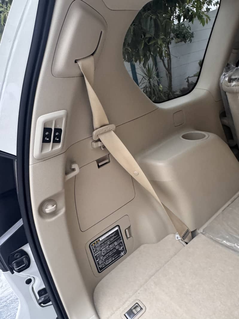 TOYOTA LAND CRUISER PRADO TX-L 11