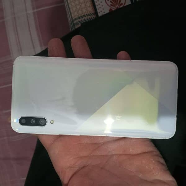 Samsung a30s, 4 128gb ha only back change 2