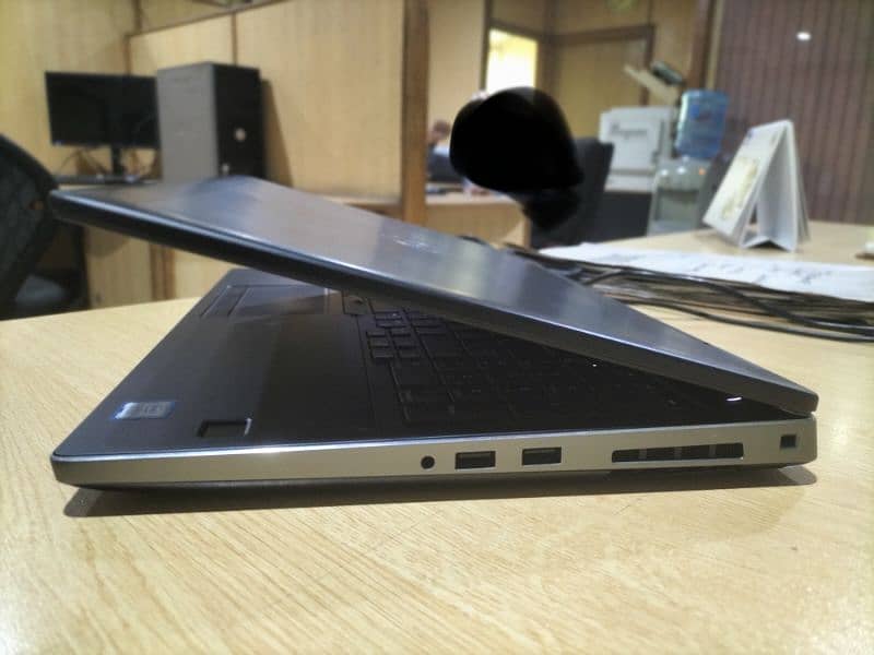 Dell Precision 7530 Gaming / Workstation i5 8th Gen, 32GB, 512GB NVMe 4