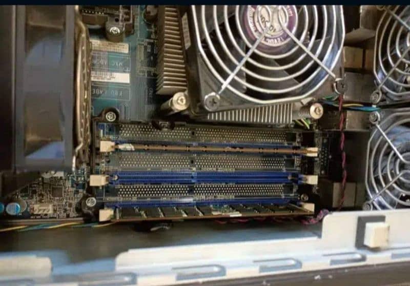 Lenovo C20 Work Stations Gaming Pc 3