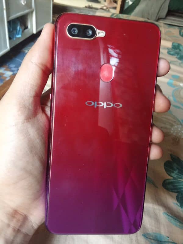 Oppo F9 pro 6/128 All ok 3