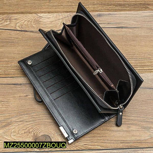 SPACIOUS LEATHER WALLET 0