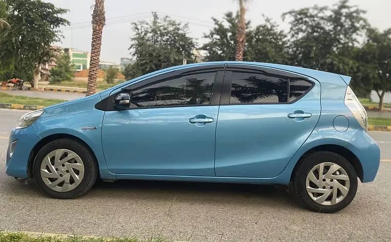 Toyota Aqua 2016, Fuel efficient car 1