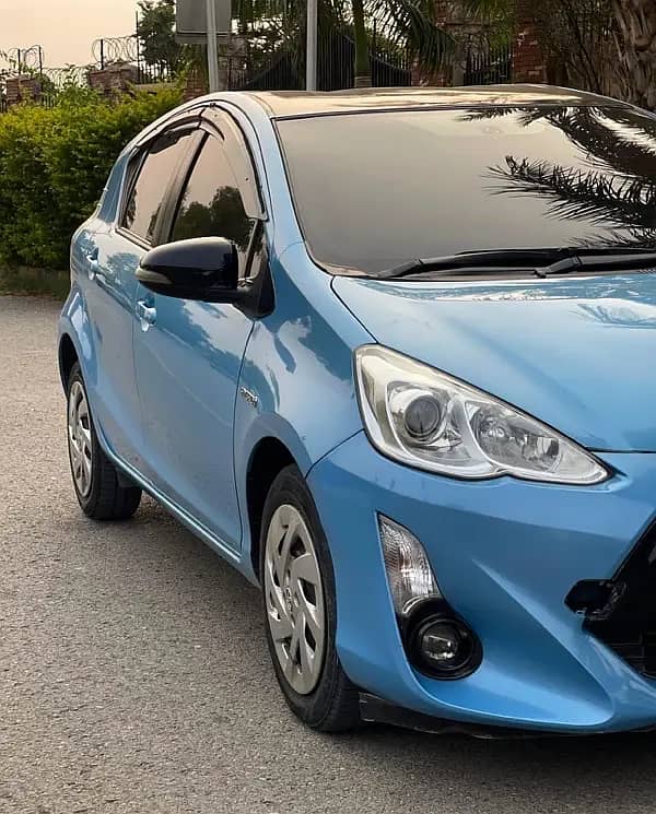 Toyota Aqua 2016, Fuel efficient car 6