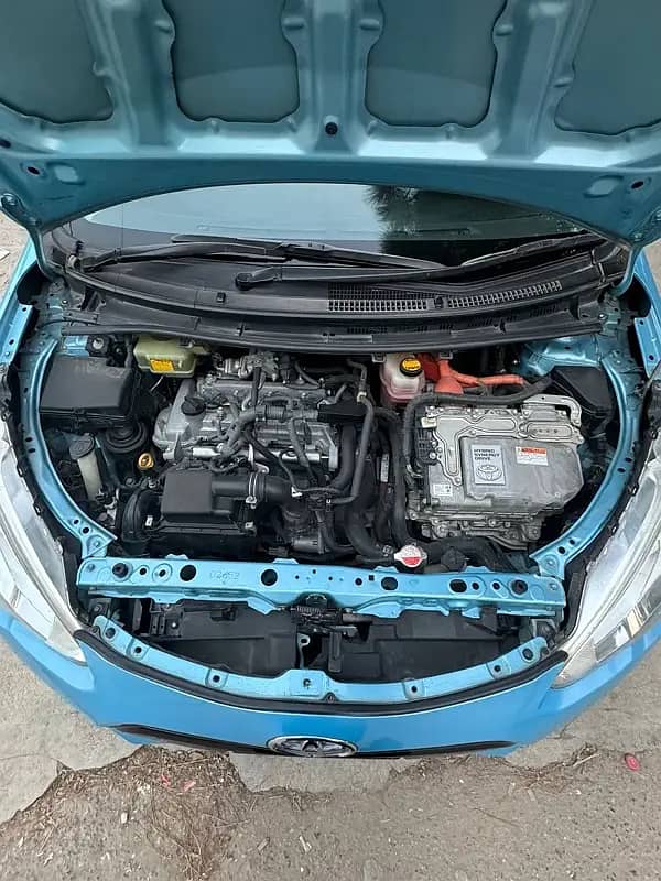 Toyota Aqua 2016, Fuel efficient car 11