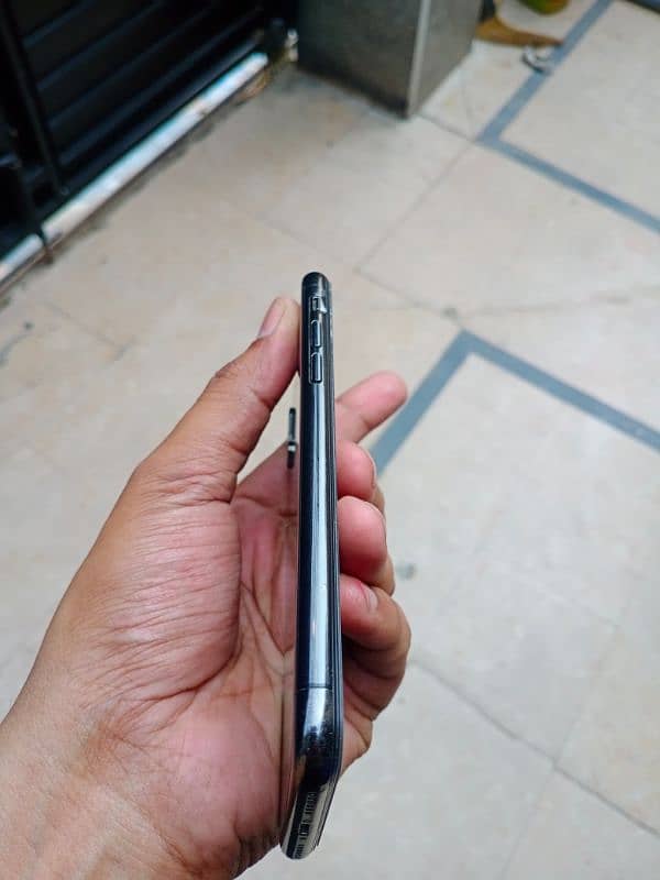 I phone x neat condition non Pta 64 Gb 5