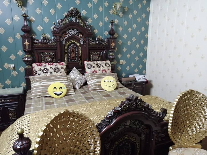 Chinyoti King Size Bed Set And Chinyoti Chair Set With Table 2