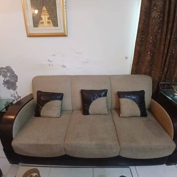 3 2 1 sofa set 9/10 condition 2
