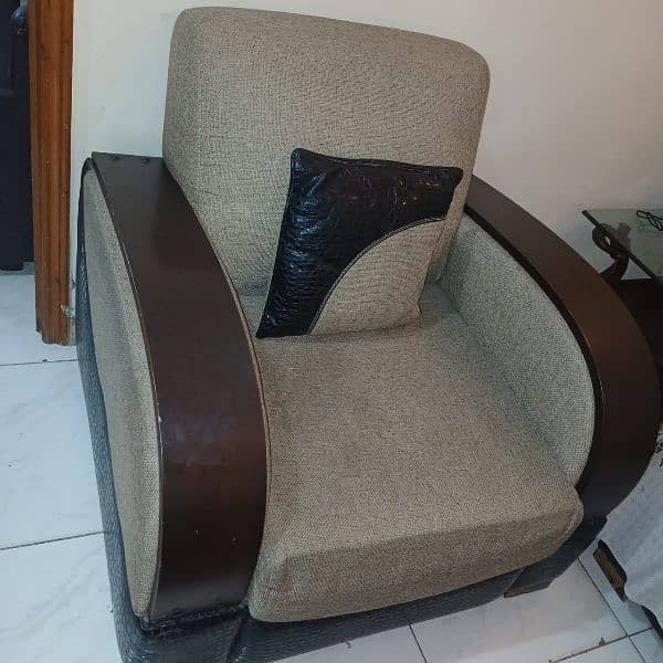3 2 1 sofa set 9/10 condition 4