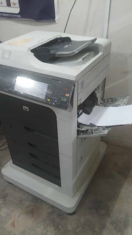 HP PRINTER MFP-4555  FOR SALE 2