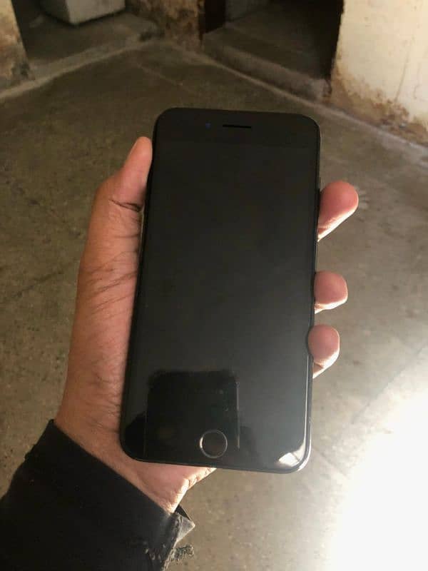 iPhone. 7 plus non pta 128 GB panal change hona hai Baki OK hai 2