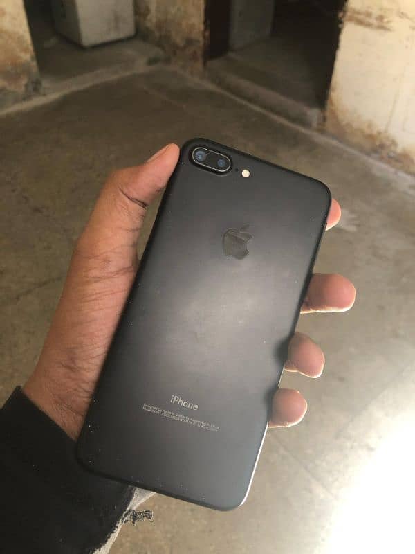 iPhone. 7 plus non pta 128 GB panal change hona hai Baki OK hai 3