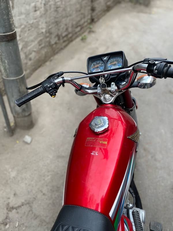Honda 125 2023 5