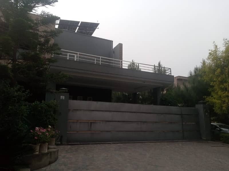 I-8 Baeautiful One Kanal Upper Portion With Separate Gate For Rent 3