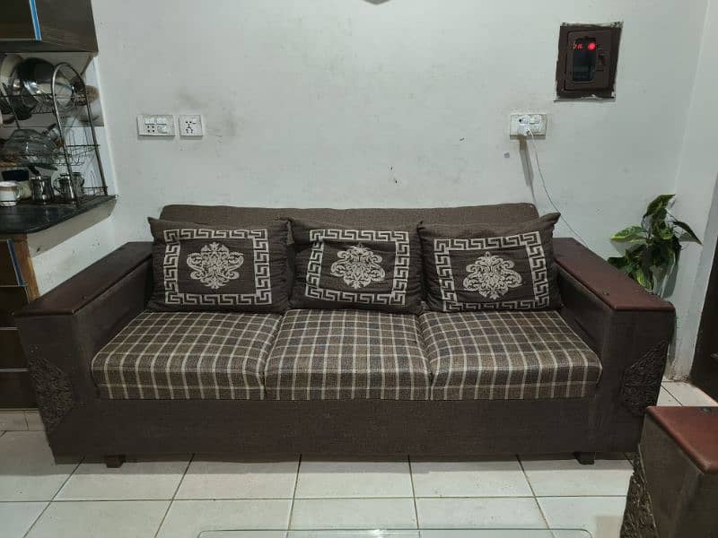 6 Seater Sofa Set condition 10 by 9 0