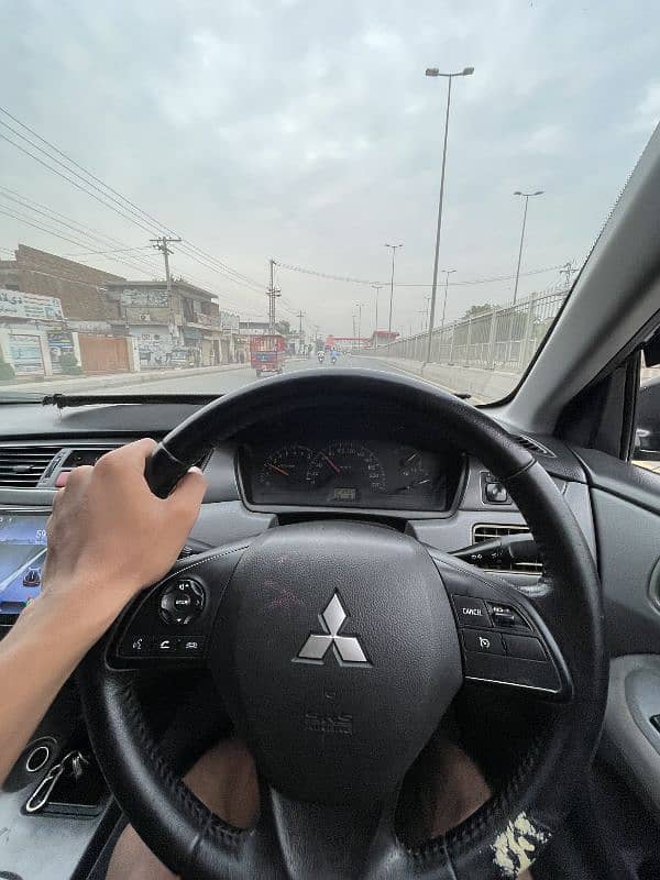 Lancer multimedia steering 0