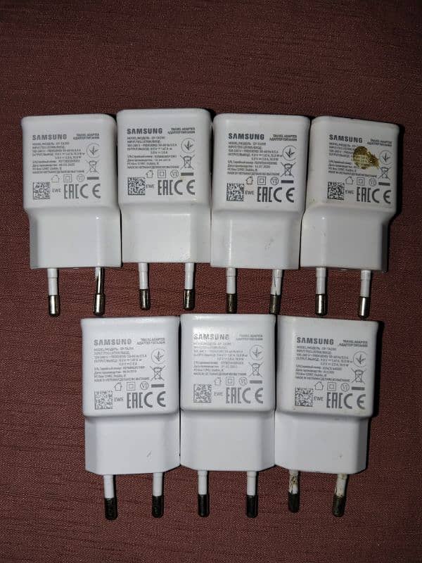 Samsung, Oppo, Vivo box pulled fast charger adapters available 1