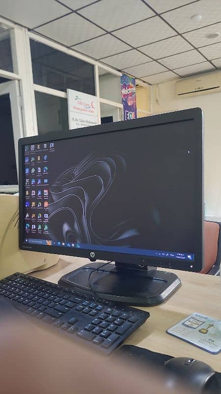 hp elite display E221 4k resolution 0