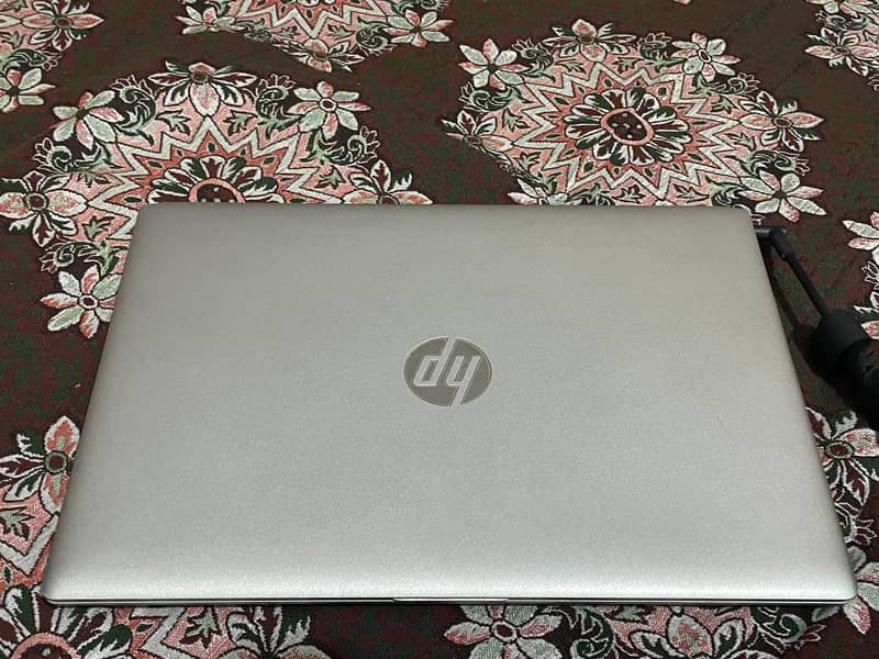 HP ProBook 440 G5 – Core i7 | 8th Gen | 8GB RAM | 256GB SSD 4