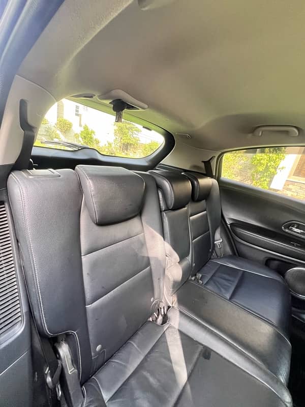 Honda Vezel Z 2015 9