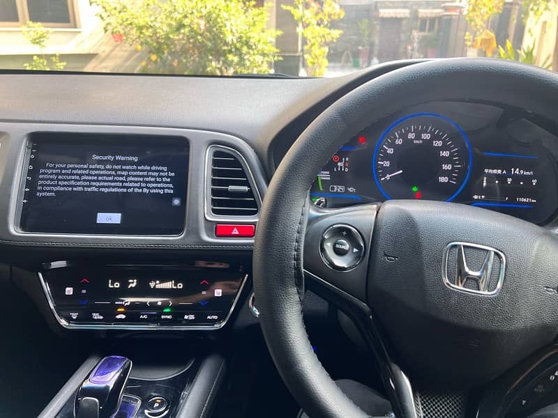 Honda Vezel Z 2015 17