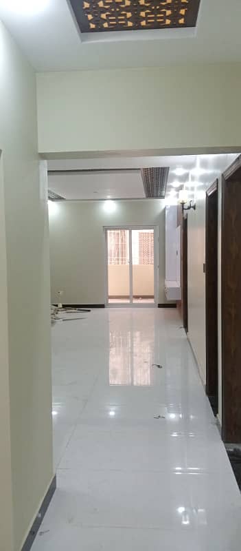3 Bedrooms, DD With Servant Quarter Flat Is Available For Sale Clifton Block-1, 4