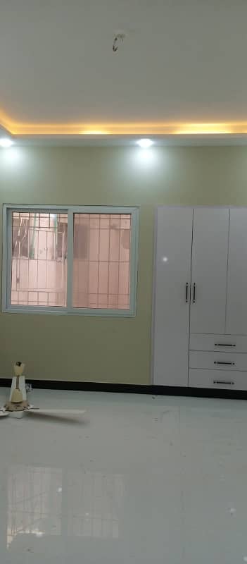 3 Bedrooms, DD With Servant Quarter Flat Is Available For Sale Clifton Block-1, 16