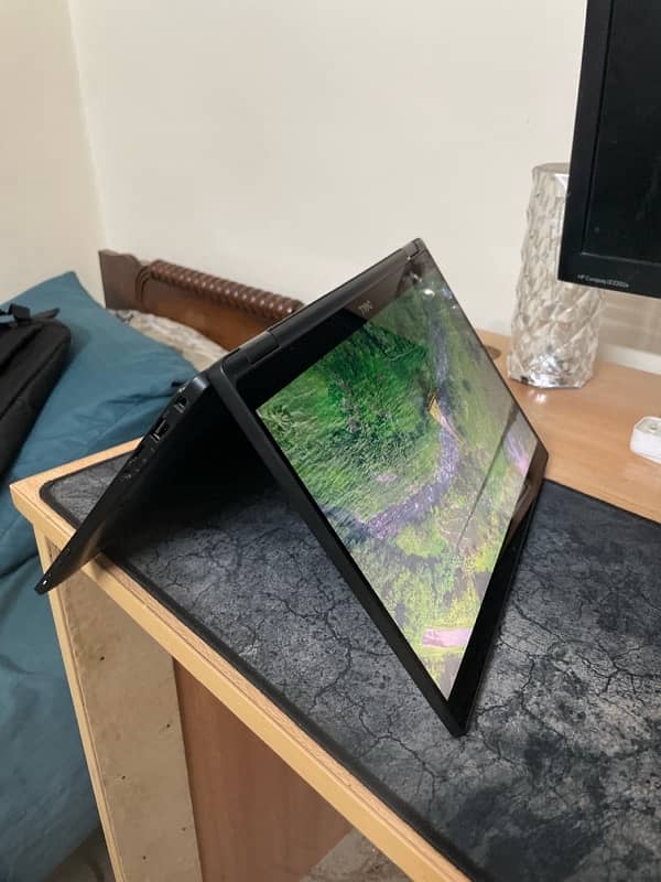 Dell latitude 7390 (2 in 1) 1