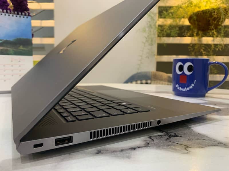 I9 HP ZBook Studio G7 | 4GB NVIDIA | 10th Gen(H) | 32/1TB SSD 2
