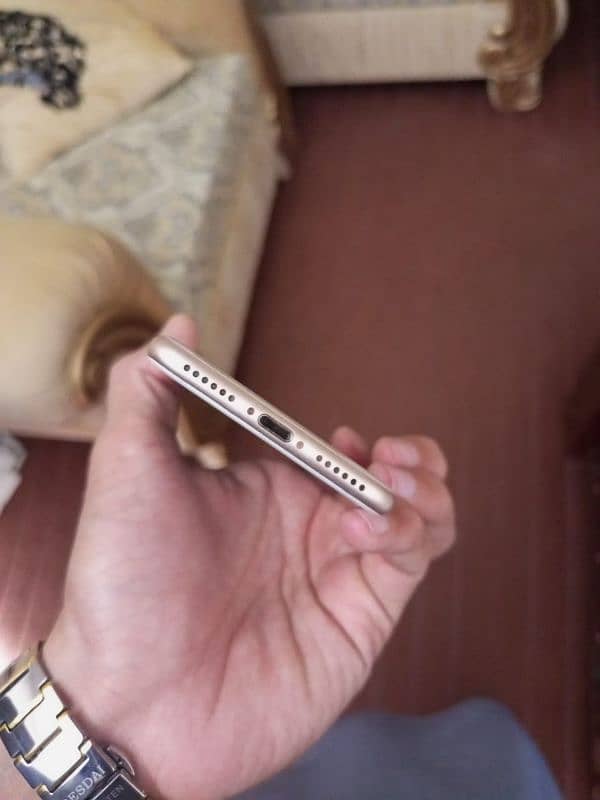 iphone 8 Non PTA 1
