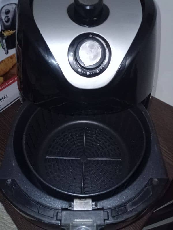 Air Fryer Black and Decker. (3123331077) 2