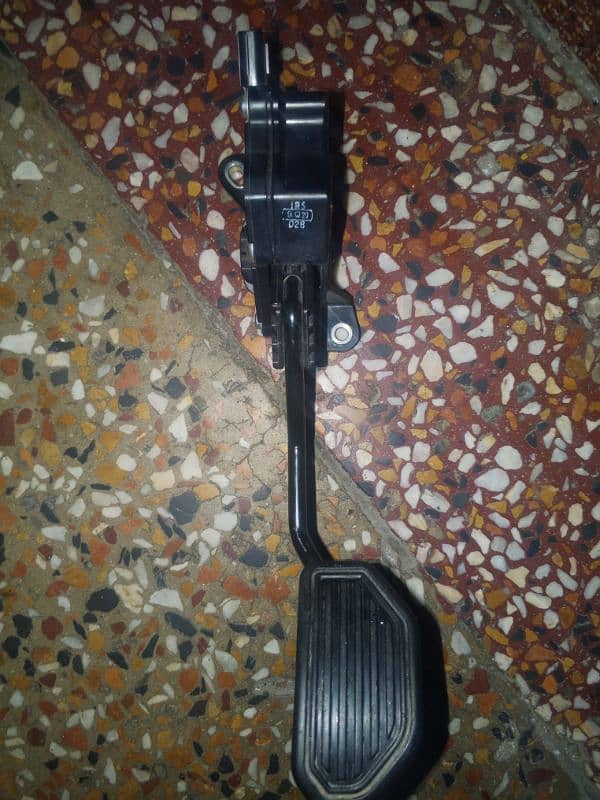 Toyota Corolla accelerator pedal 0