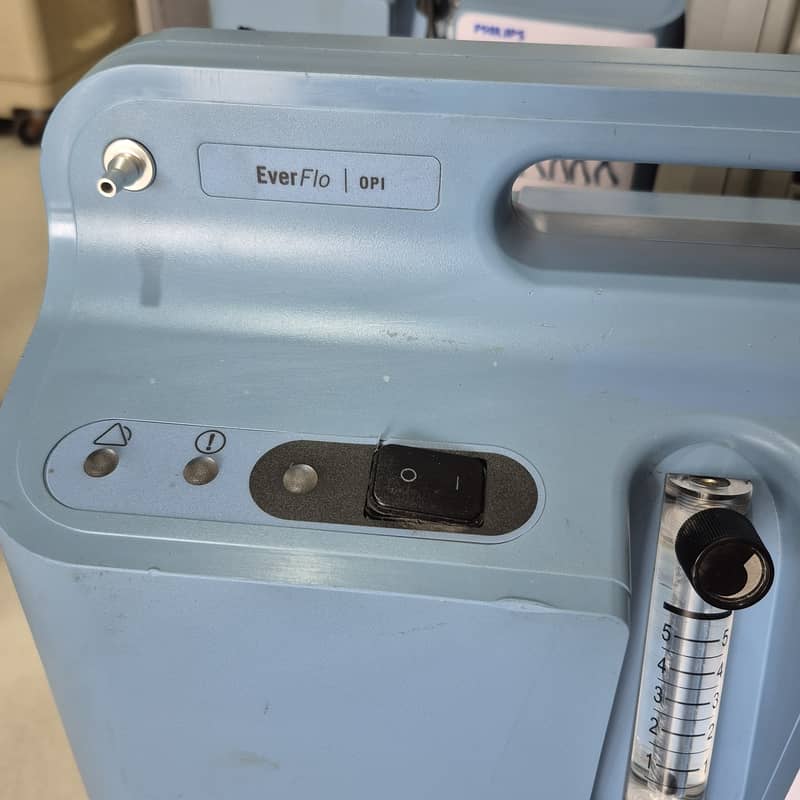 EverFlo Oxygen 5 litre Concentrator by Philips Respironics (USA) 5