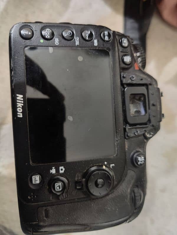 D7100 with 18-140 lens 7