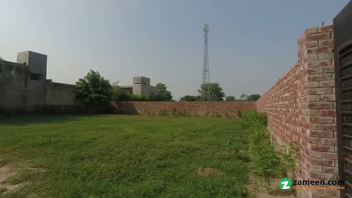 1 Kanal Plot For Sale in DHA Phase 7 in Reasonable Price 4