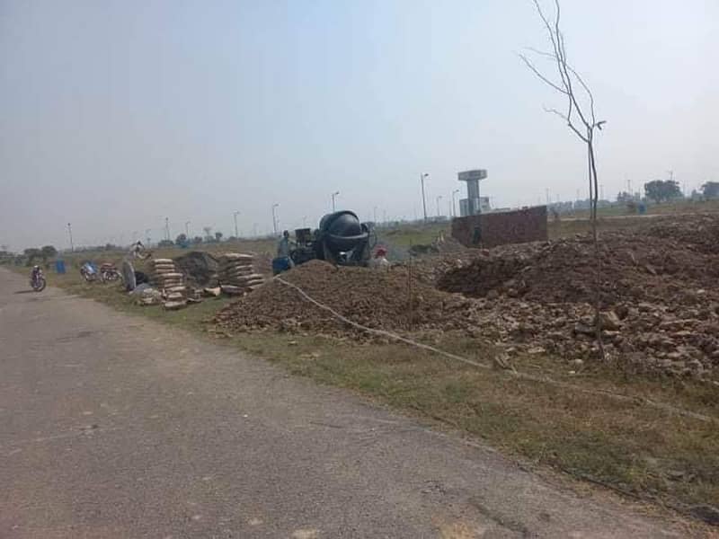 NEAR TO GOR E BLOCK 1 KANAL POSSESSION PLOT IDEAL LOCATION 3