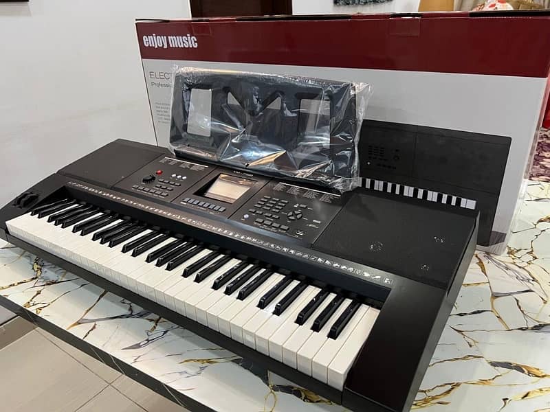 Piano Keyboard ym-758 Box Pack New 61 keys full size 0