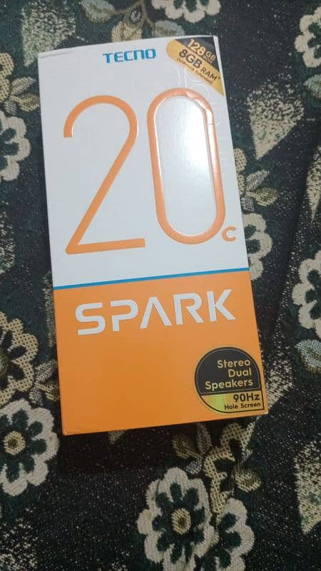 Almost new with complete box tecno spark 20c 8/128 gb 0