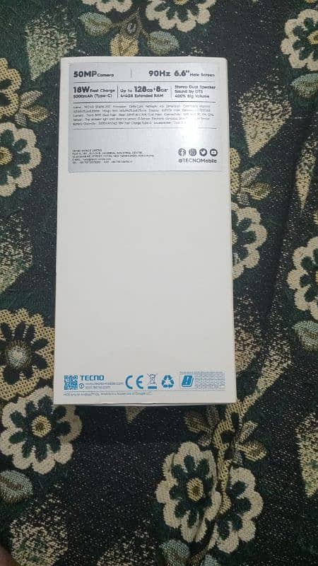 Almost new with complete box tecno spark 20c 8/128 gb 1