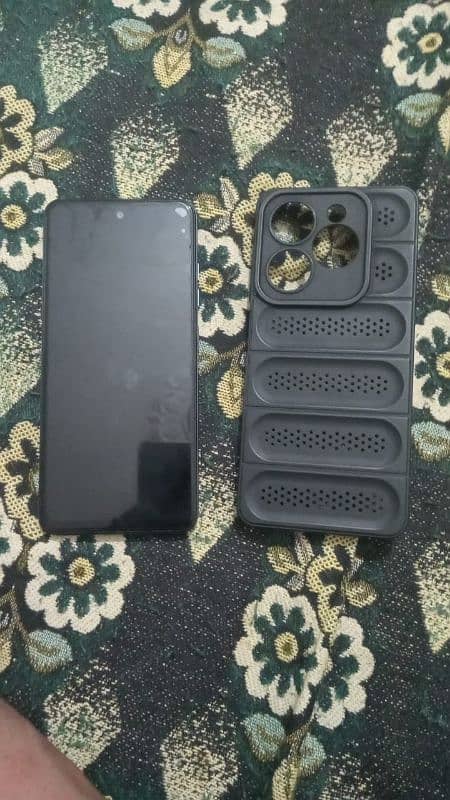 Almost new with complete box tecno spark 20c 8/128 gb 3