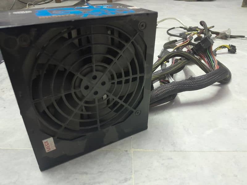 Cooler Master GX 750 Watts Power Supply 2