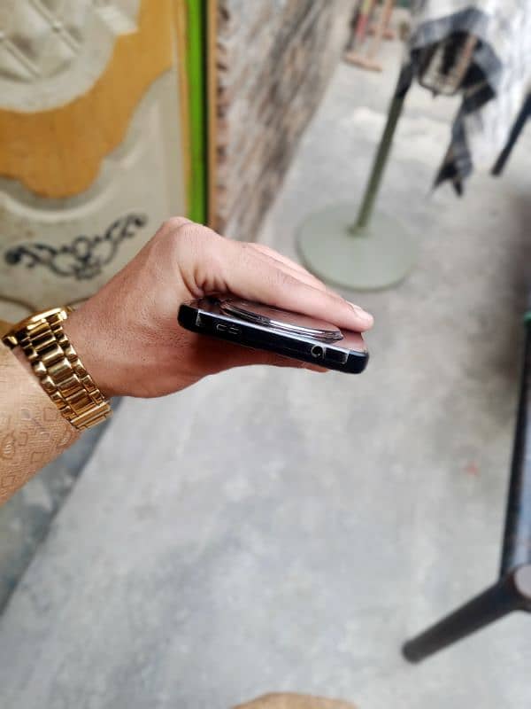 Redmi A3,  4/64 ,1 month use only 11 year warranty 7