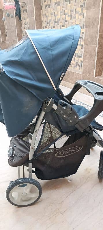 Graco company stroller 2