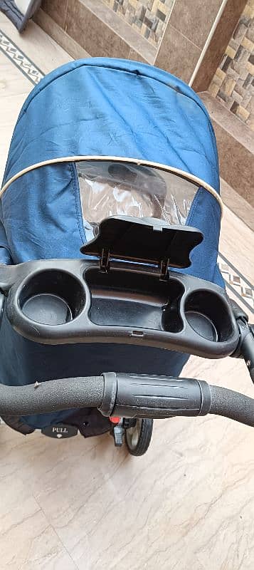 Graco company stroller 4