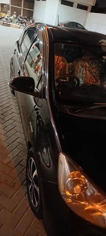 Toyota Aqua 2014 ka model 2018 ki register 10