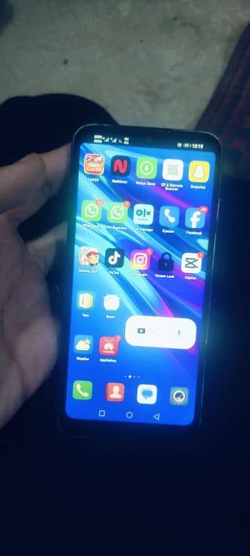 7k hawaii y6 pta approved 32gb 1