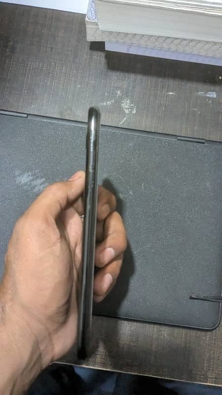 iphone7plus “jet black”128gb 1