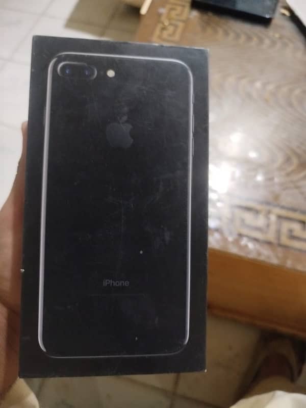 iphone7plus “jet black”128gb 12