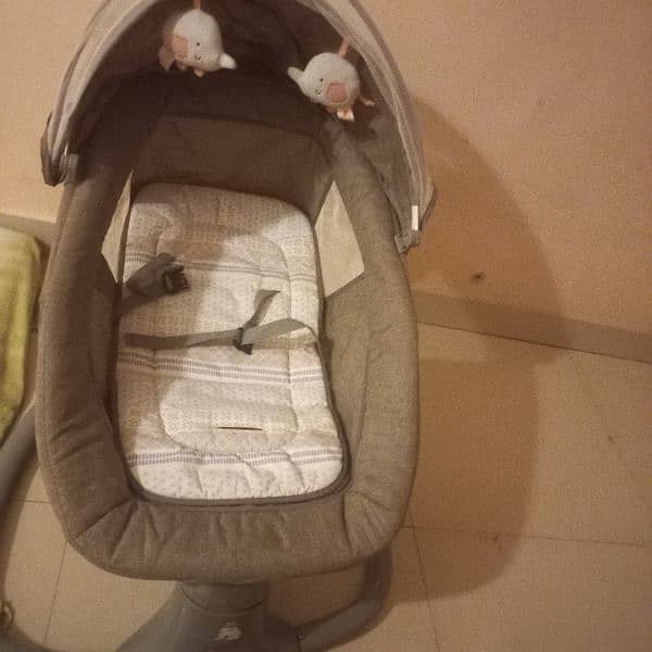 Automatic Baby bouncer plus swing 2