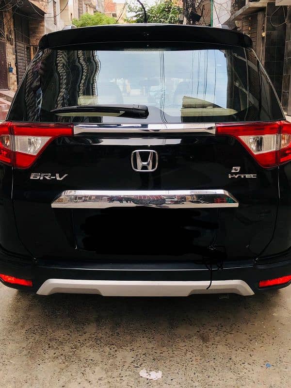Honda BR-V 2019 automatic black 9